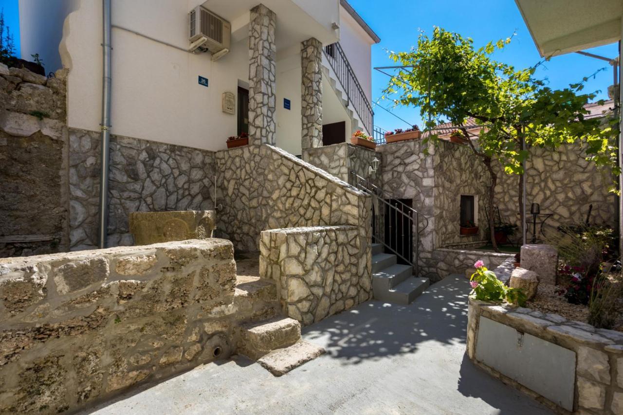 Rustical Nest Krk Old City 크르크 외부 사진